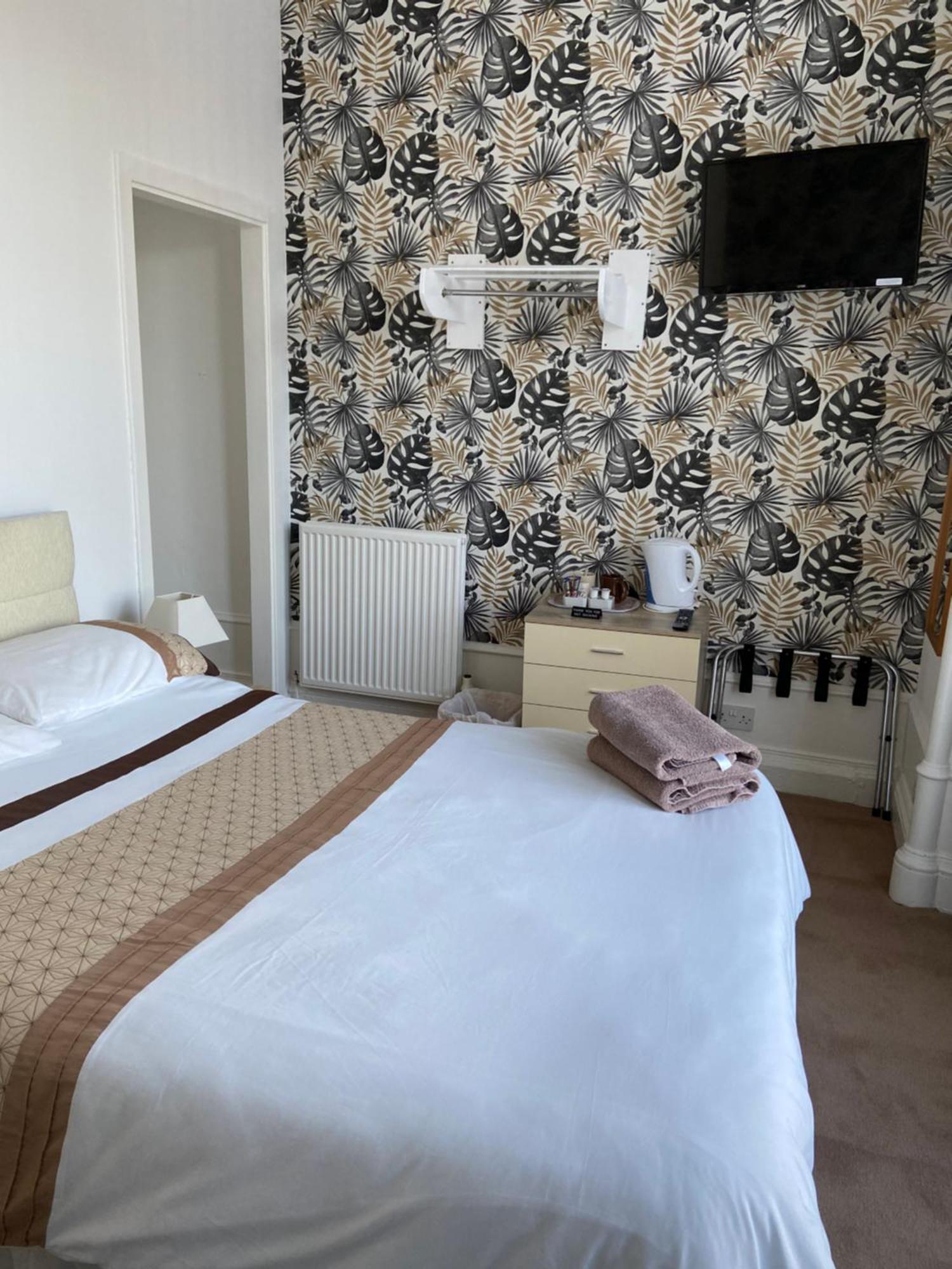 Belhaven Private Hotel Абердин Экстерьер фото